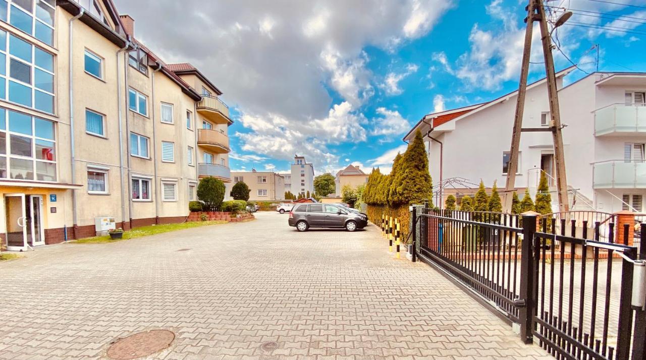 Sonnige Maisonette-Wohnung Mit Blick Auf Die Bucht Dziwnow Exterior photo